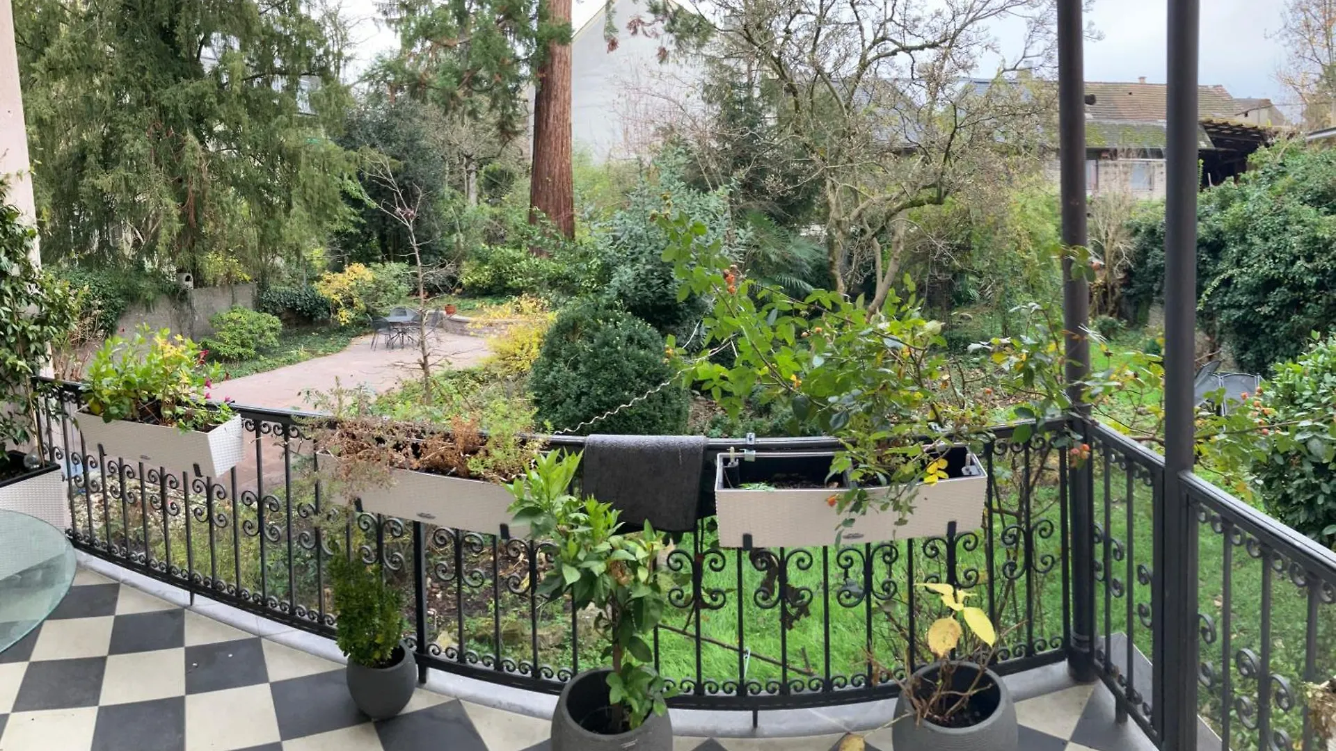 Duplex In A Charming Townhouse Apartment Basel